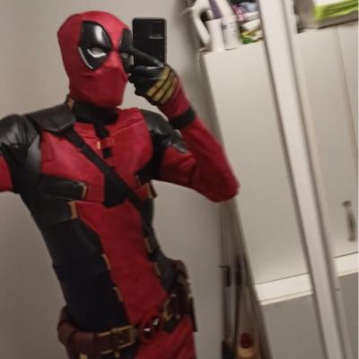 Customer wearing Deadpool 3 Costume Cosplay Suit Wade Wilson Ver.1 Unibuyplus